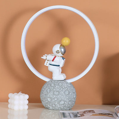 Astronaut bedside table lamp