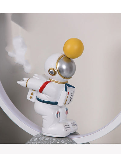 Astronaut bedside table lamp
